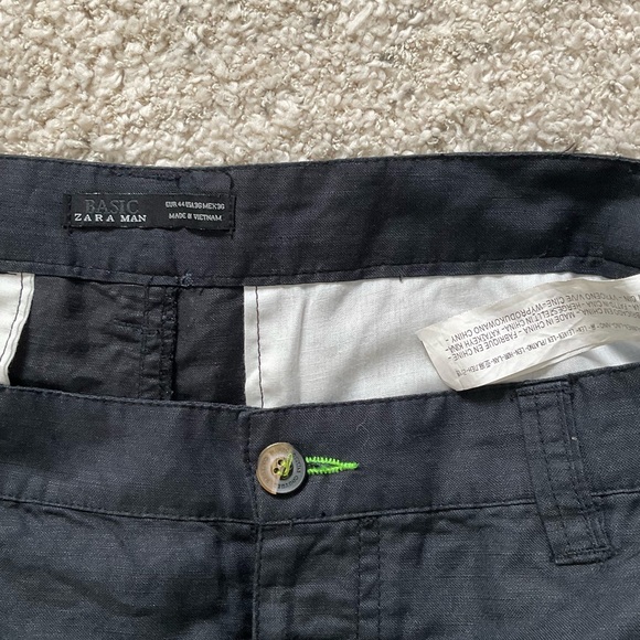 Zara Basics Shorts - Picture 3 of 3